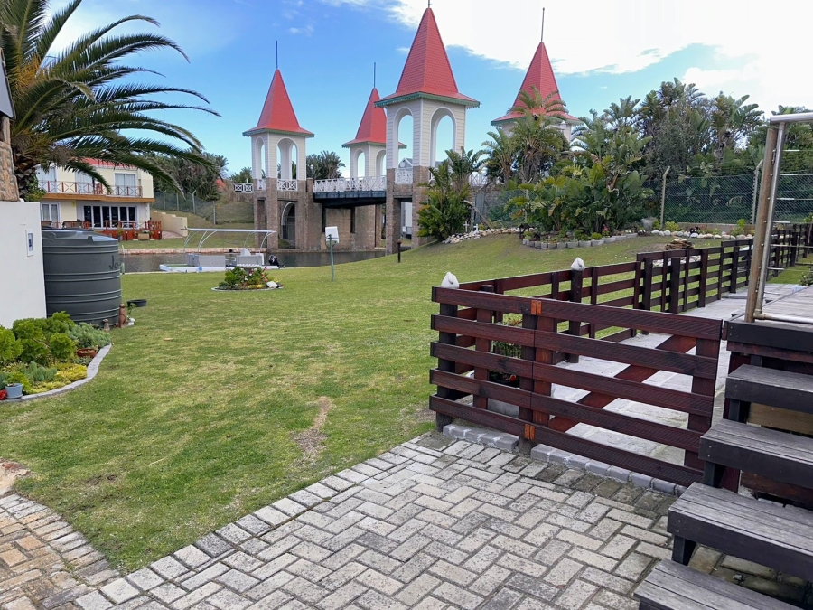 3 Bedroom Property for Sale in Marina Martinique Eastern Cape